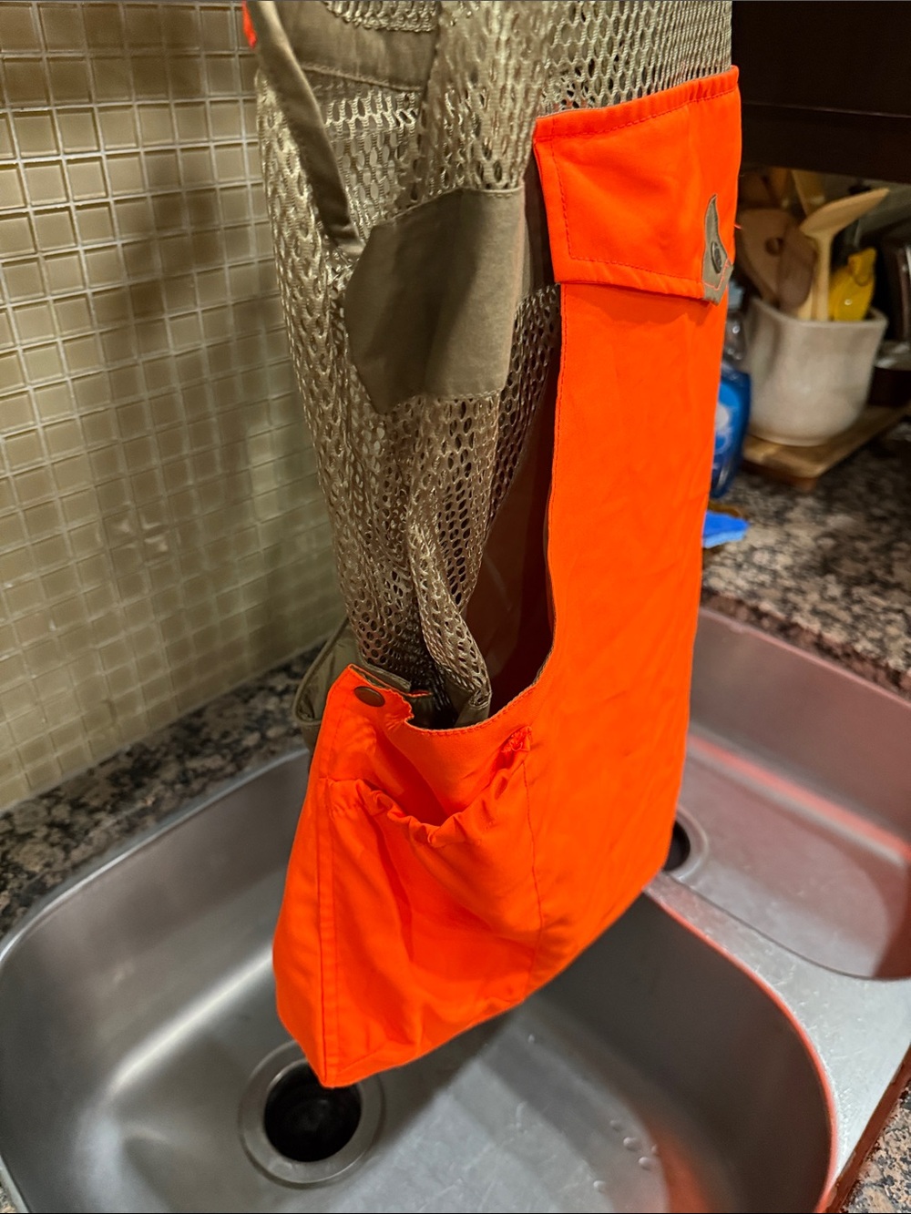 NEW UPLAND MESH VEST BERETTA  Carbon Fluo.  Upland hunting vest with game pocket - Picture 3 of 8